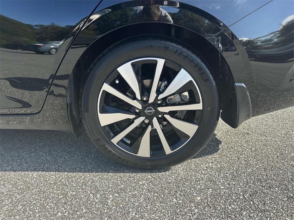 new 2025 Nissan Sentra car, priced at $26,215