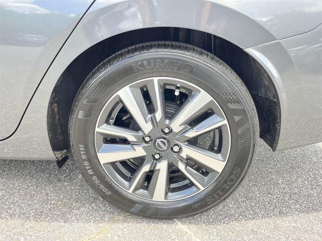 new 2025 Nissan Versa car, priced at $21,602