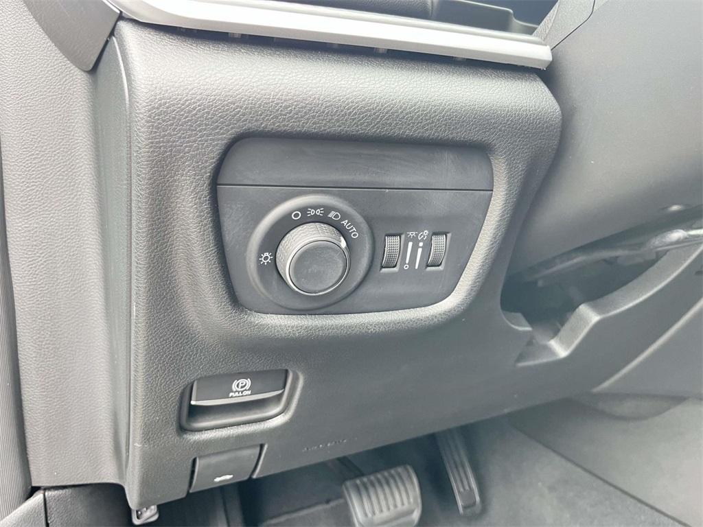 used 2024 Jeep Grand Cherokee L car, priced at $31,497