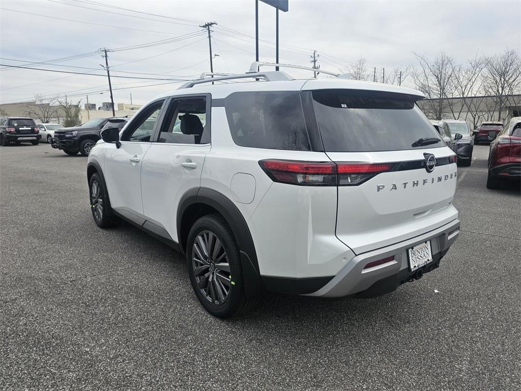 new 2025 Nissan Pathfinder car, priced at $44,977
