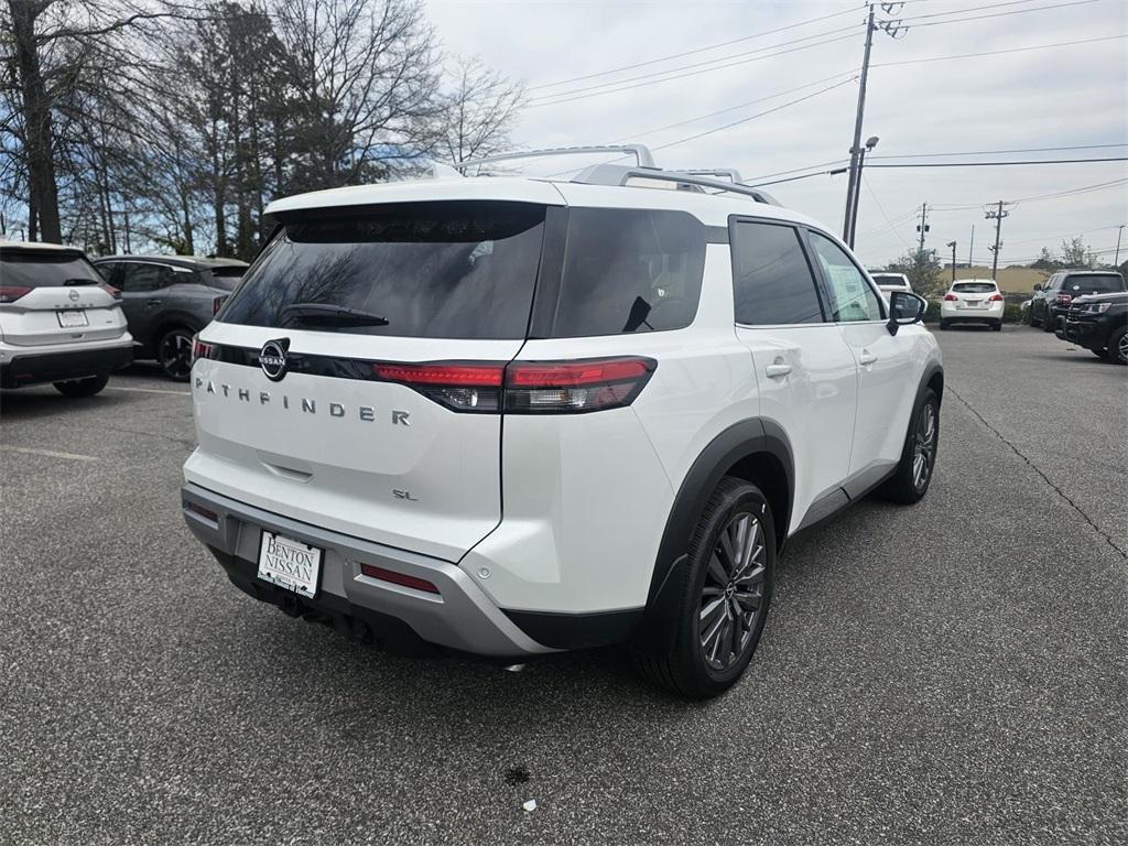 new 2025 Nissan Pathfinder car, priced at $44,977