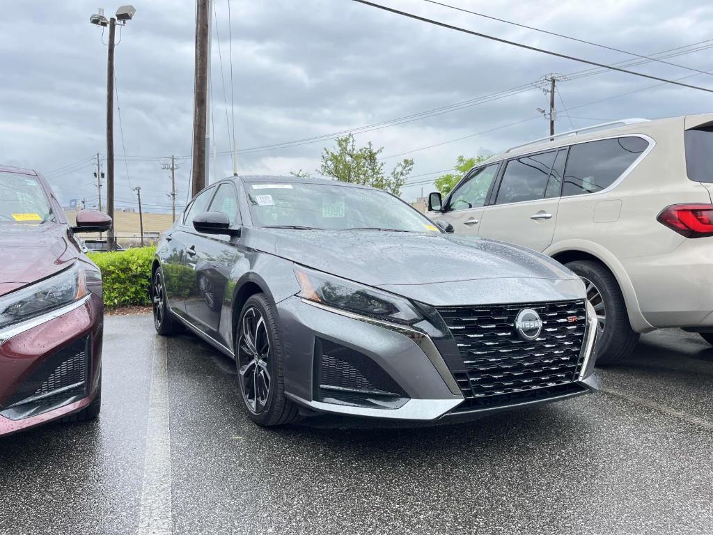 used 2024 Nissan Altima car, priced at $25,985