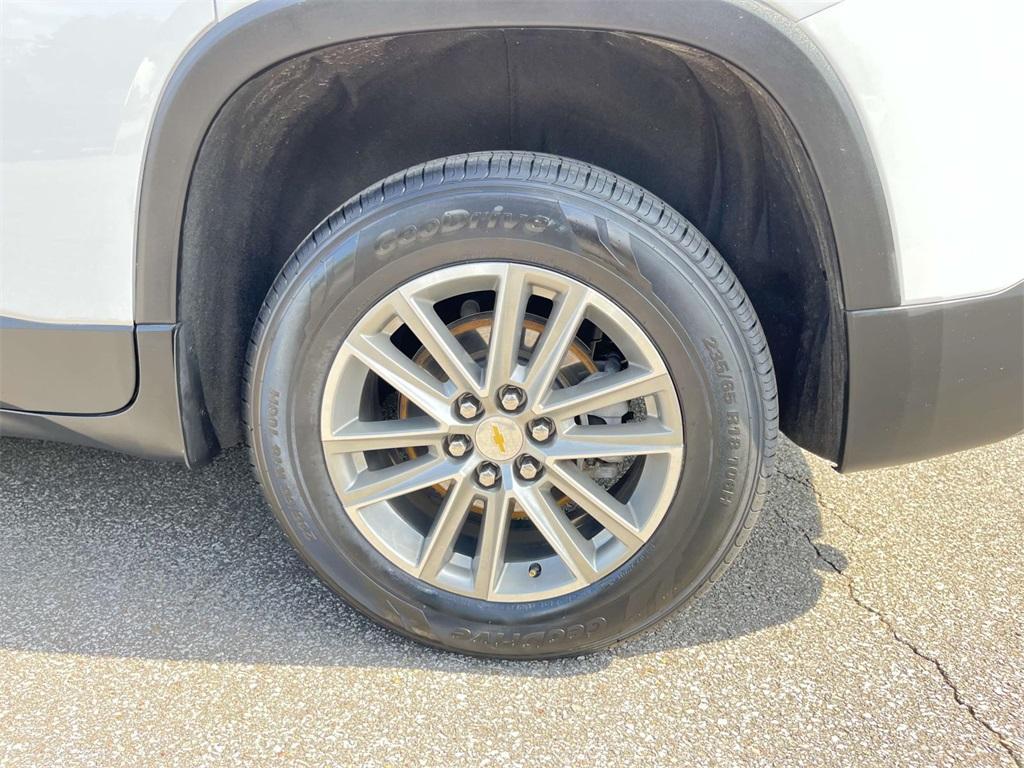 used 2022 Chevrolet Traverse car, priced at $29,685