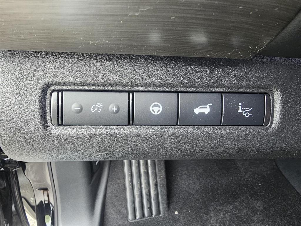 new 2025 Nissan Pathfinder car, priced at $48,797