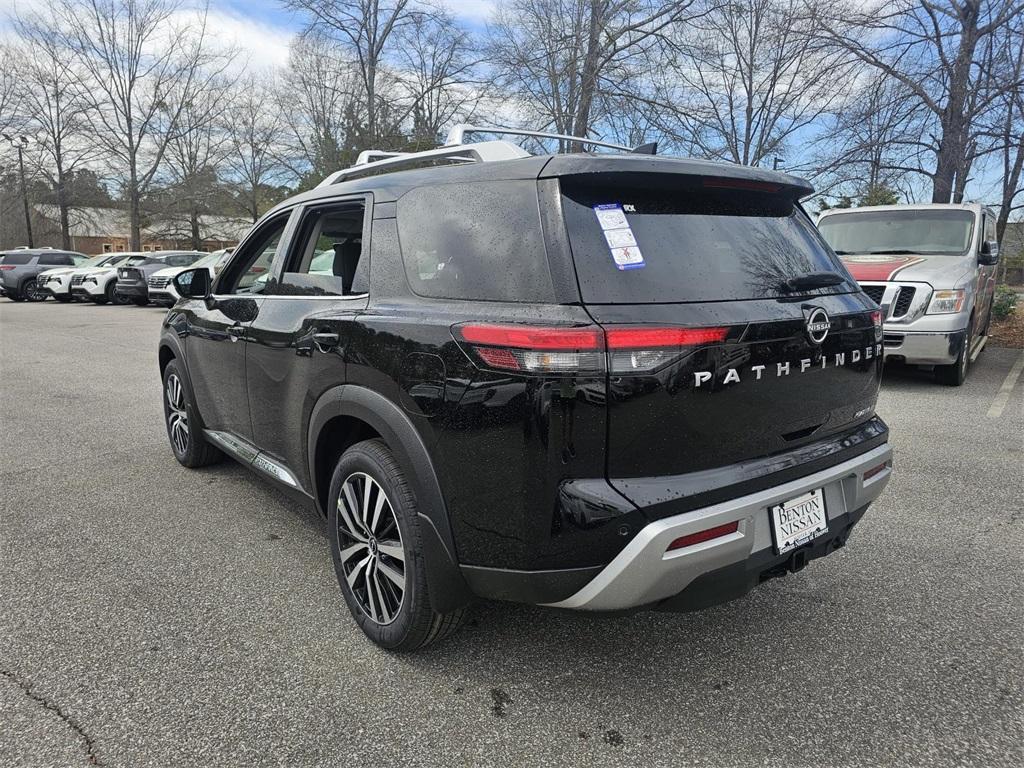 new 2025 Nissan Pathfinder car, priced at $48,797