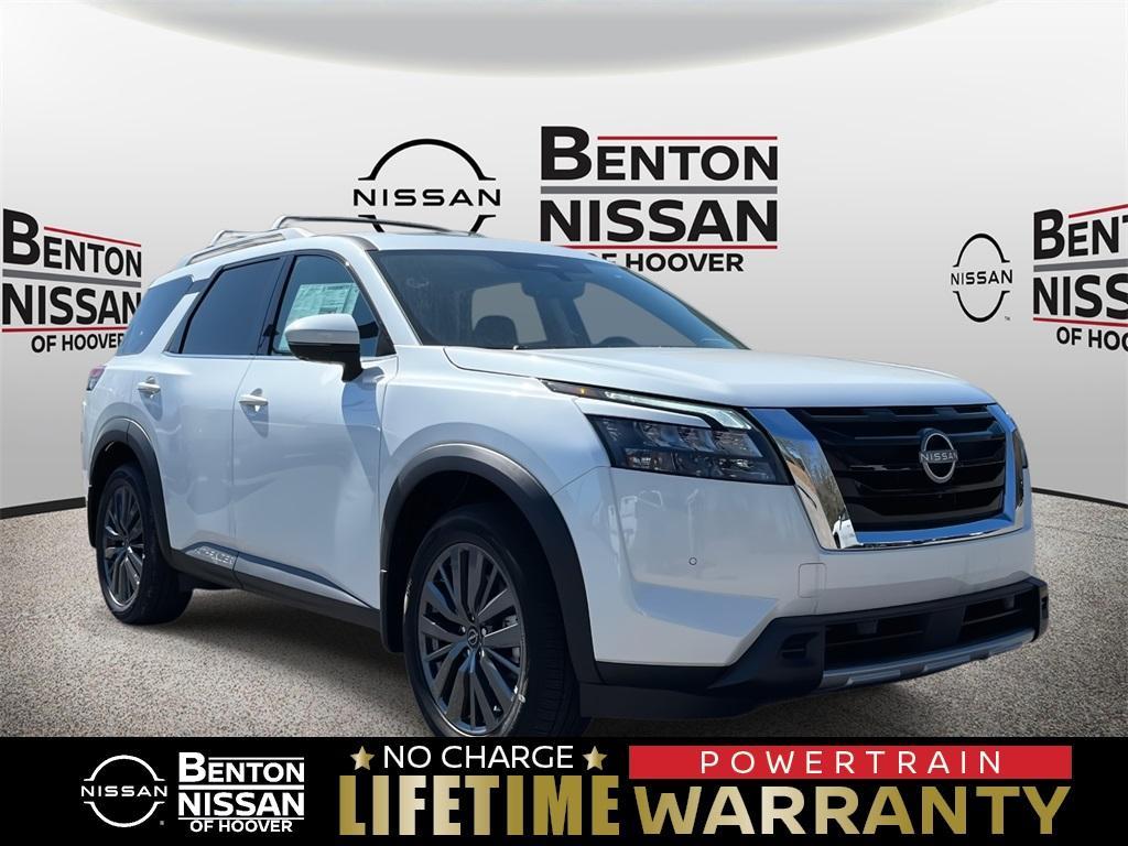 new 2025 Nissan Pathfinder car, priced at $44,977