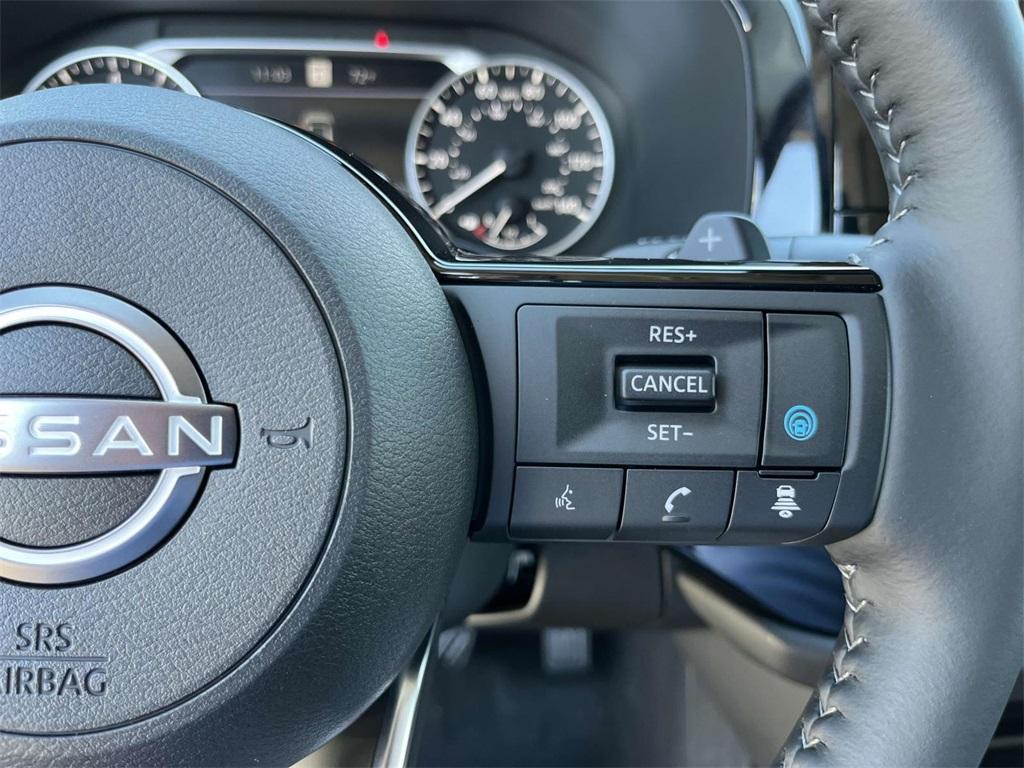 new 2025 Nissan Pathfinder car, priced at $44,977