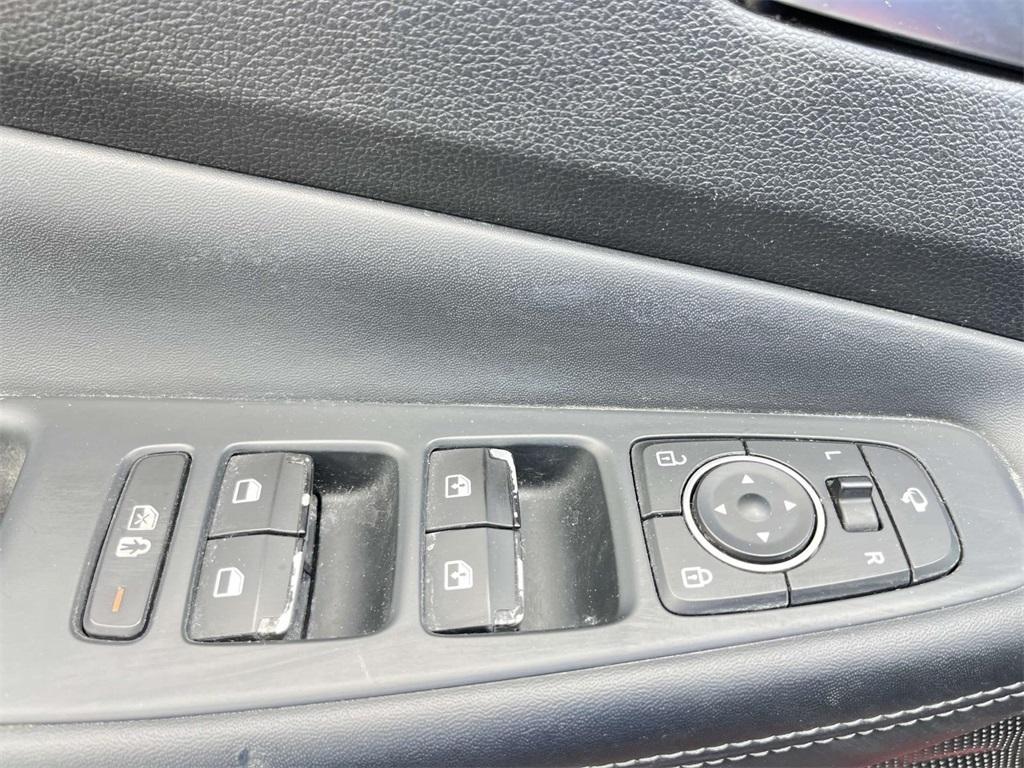 used 2022 Hyundai Santa Fe car, priced at $29,685