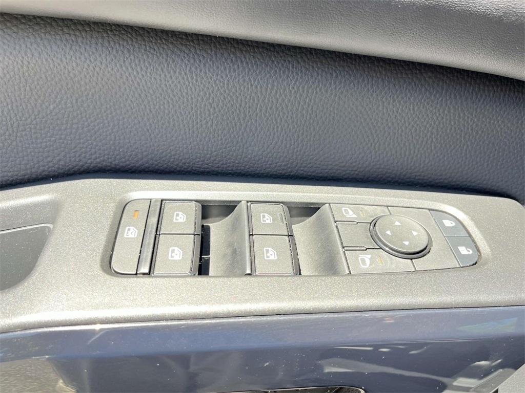 used 2025 Nissan Pathfinder car, priced at $36,585