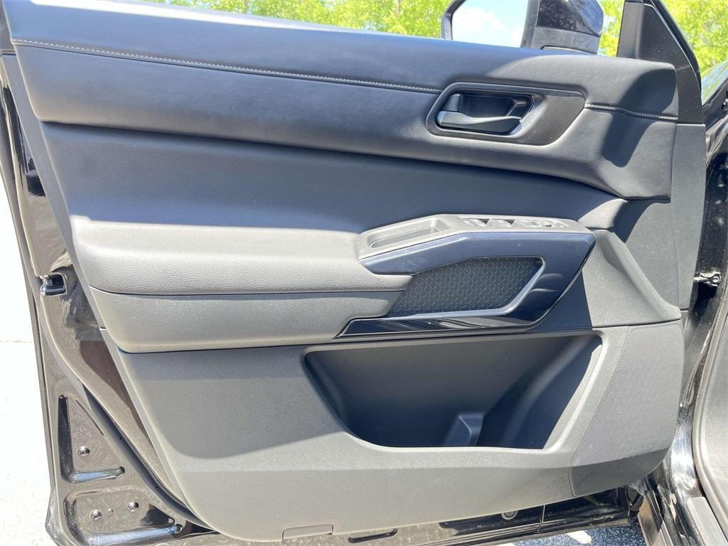 used 2025 Nissan Pathfinder car, priced at $36,585
