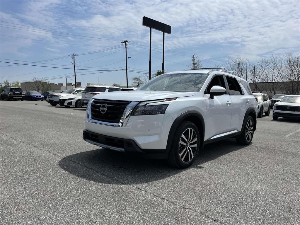 new 2025 Nissan Pathfinder car, priced at $49,255