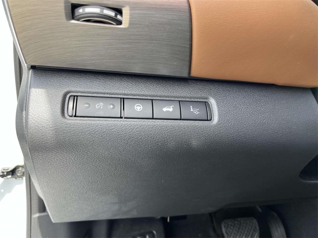 new 2025 Nissan Pathfinder car, priced at $49,255