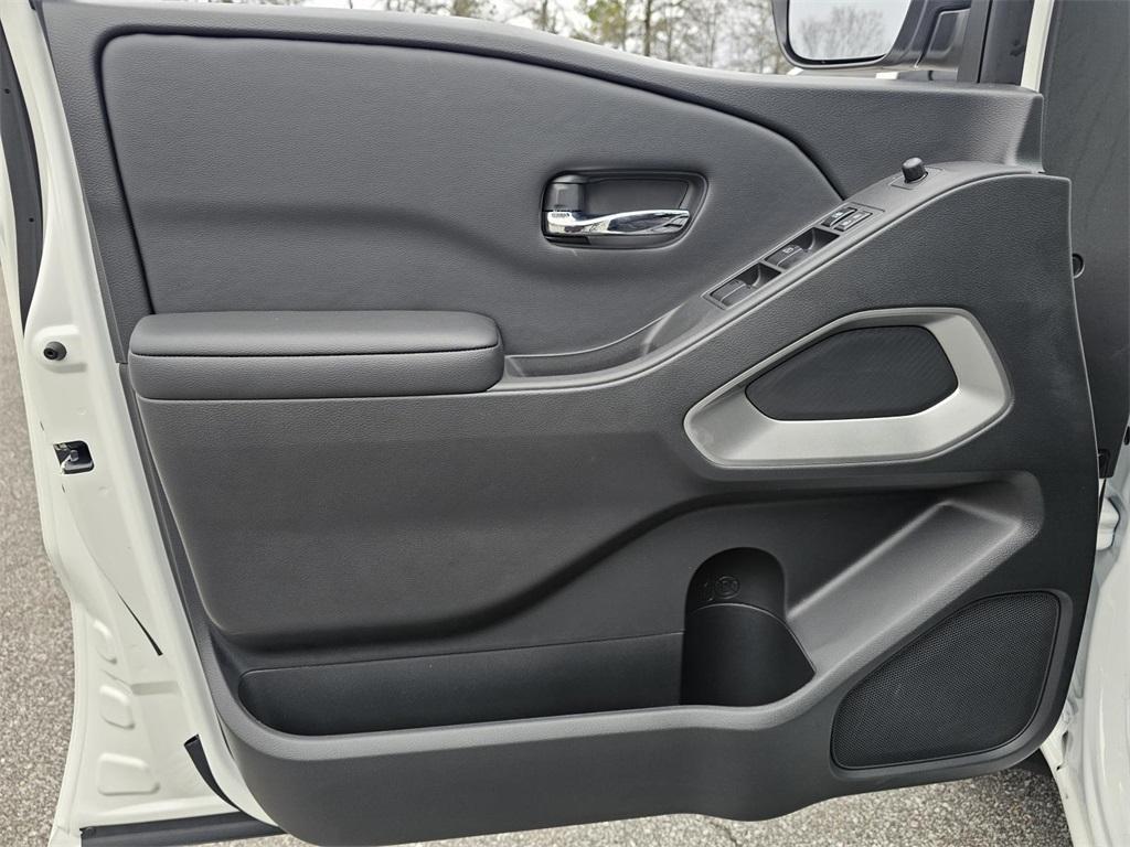 new 2025 Nissan Frontier car, priced at $36,625