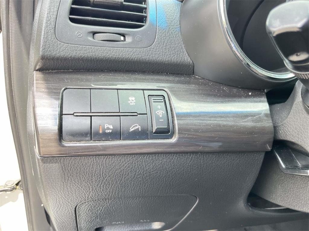used 2013 Kia Sorento car, priced at $9,866