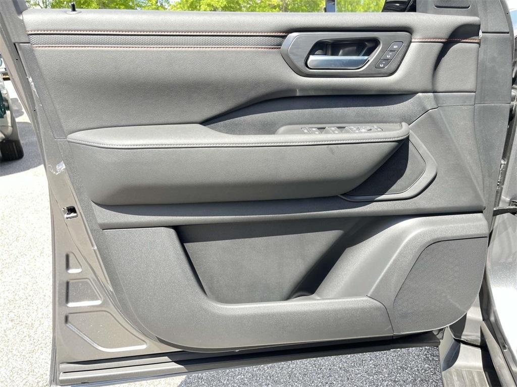new 2025 Nissan Armada car, priced at $72,909