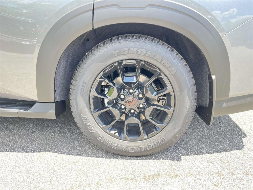 new 2025 Nissan Armada car, priced at $72,909