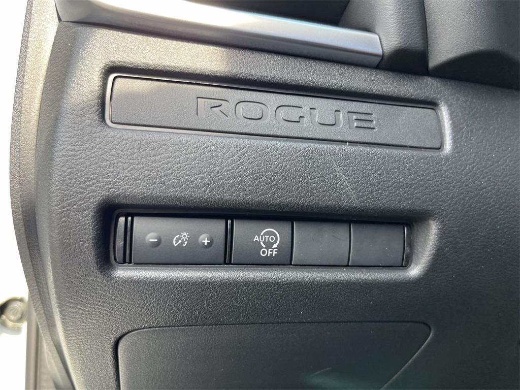 new 2025 Nissan Rogue car