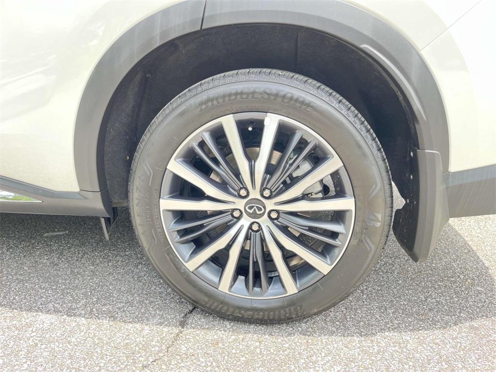 used 2024 INFINITI QX60 car, priced at $53,885