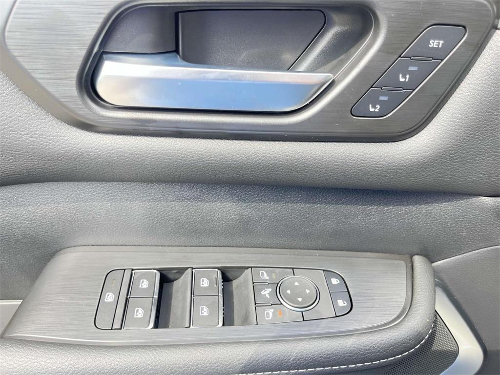new 2025 Nissan Armada car, priced at $69,867