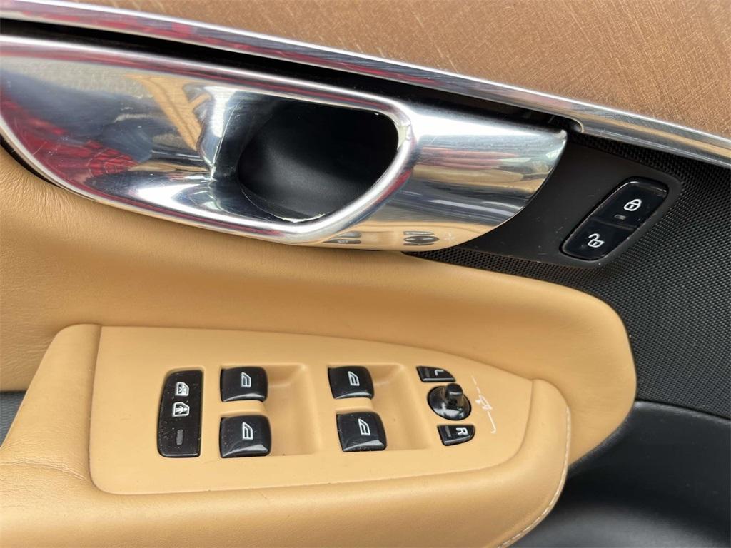 used 2016 Volvo XC90 car, priced at $15,240