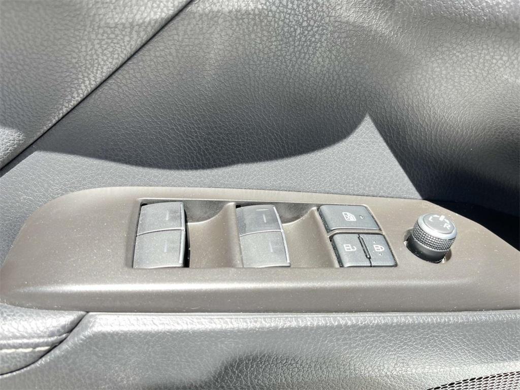 used 2022 Toyota Camry Hybrid car, priced at $31,885