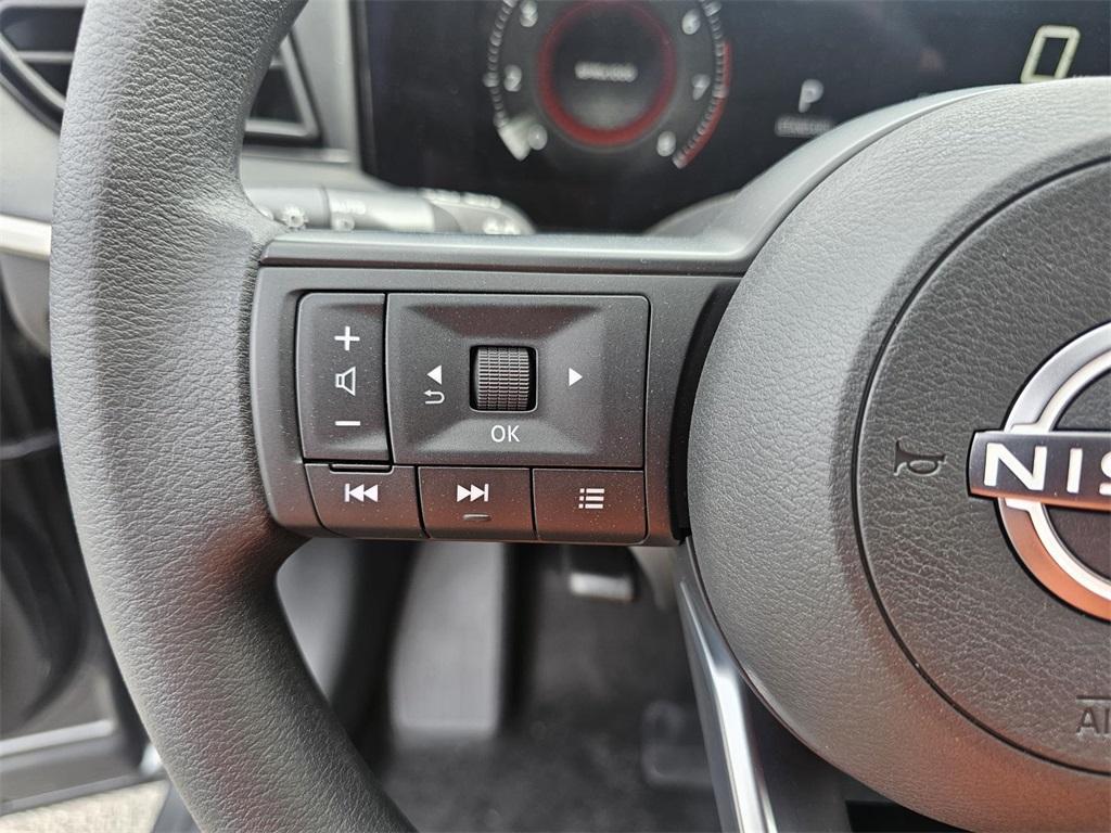 new 2025 Nissan Kicks car, priced at $24,650