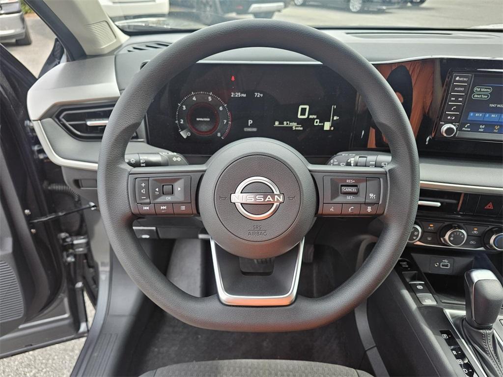 new 2025 Nissan Kicks car, priced at $24,650