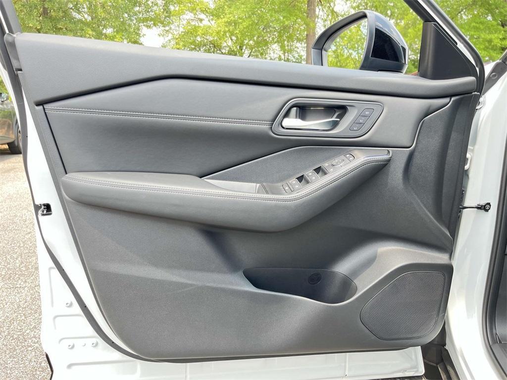 new 2025 Nissan Rogue car, priced at $37,039
