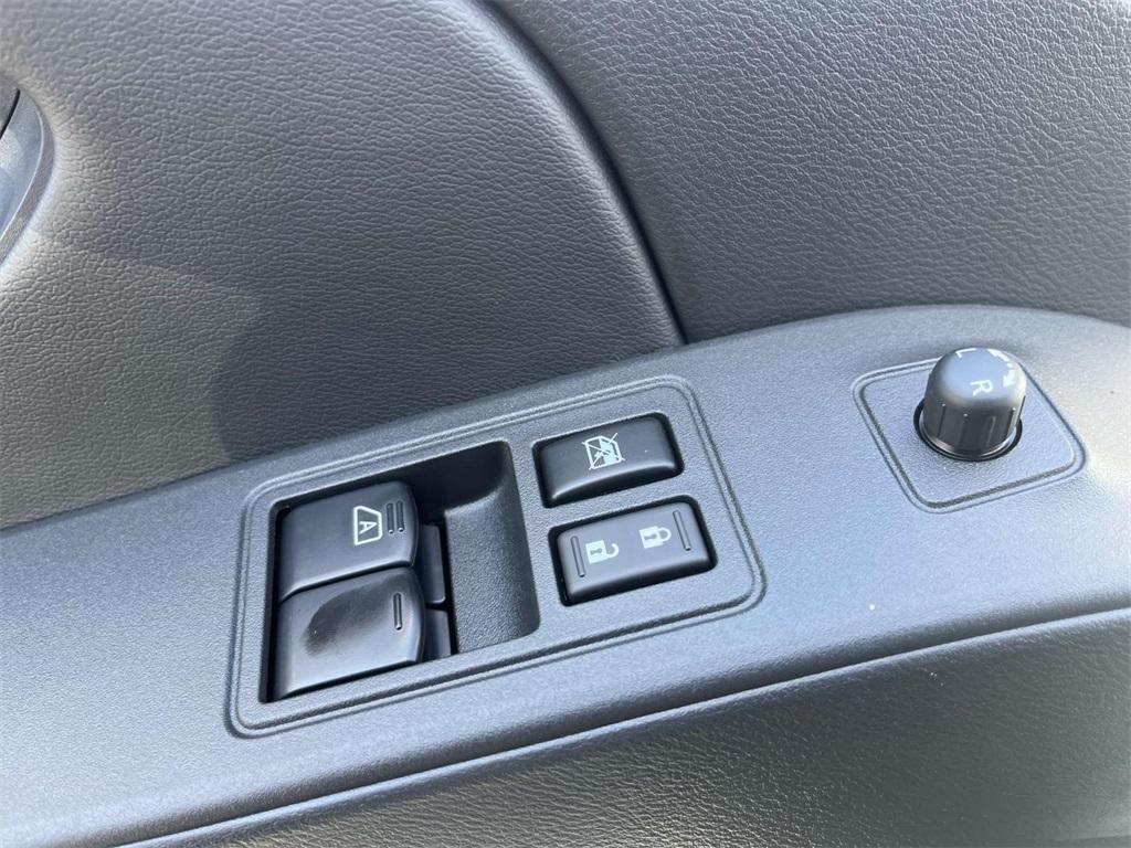 new 2025 Nissan Frontier car, priced at $32,283