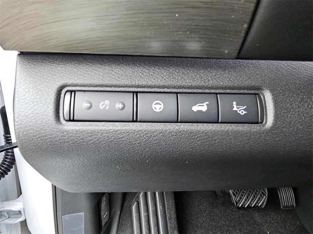 new 2025 Nissan Pathfinder car, priced at $49,213