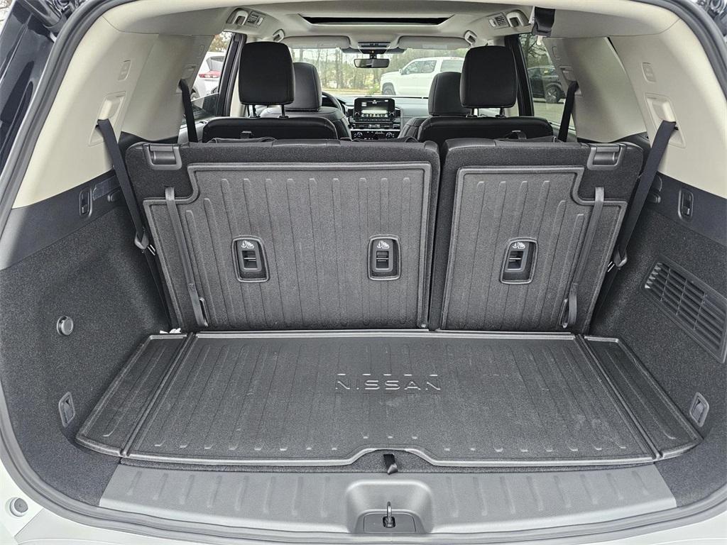 new 2025 Nissan Pathfinder car, priced at $49,213