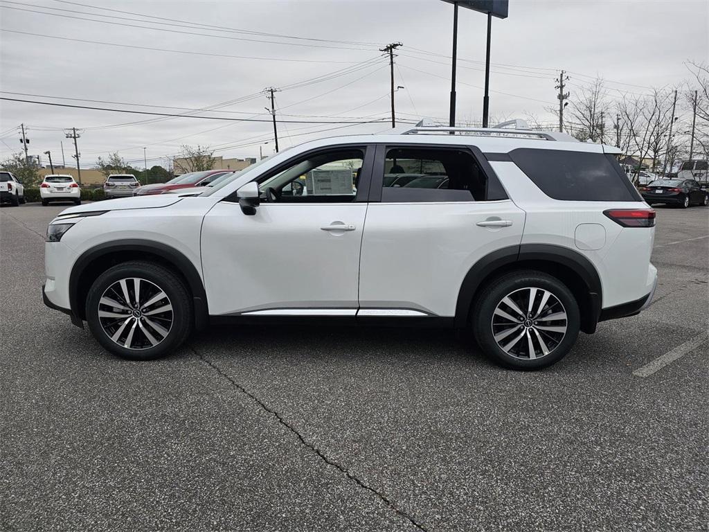 new 2025 Nissan Pathfinder car, priced at $49,213