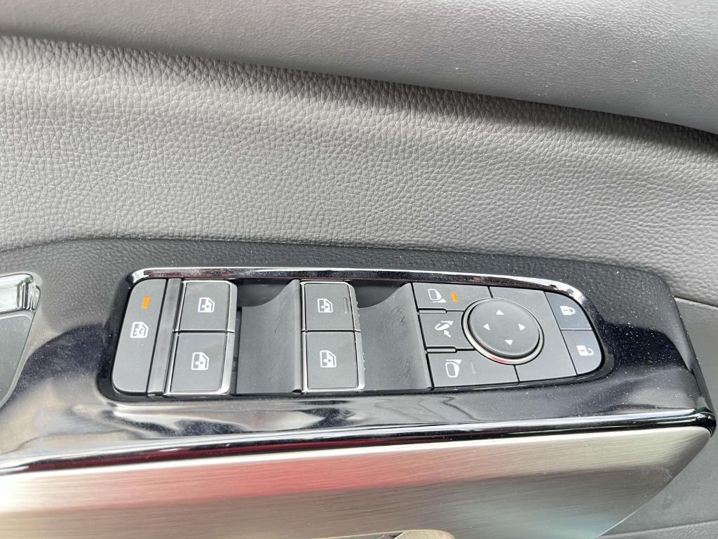 new 2025 Nissan Pathfinder car, priced at $48,288