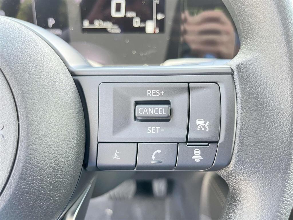 new 2025 Nissan Kicks car, priced at $27,222