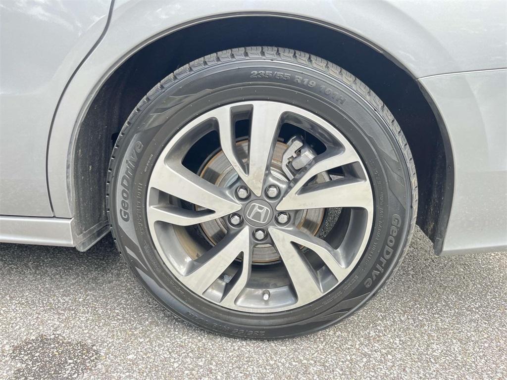 used 2024 Honda Odyssey car, priced at $38,785