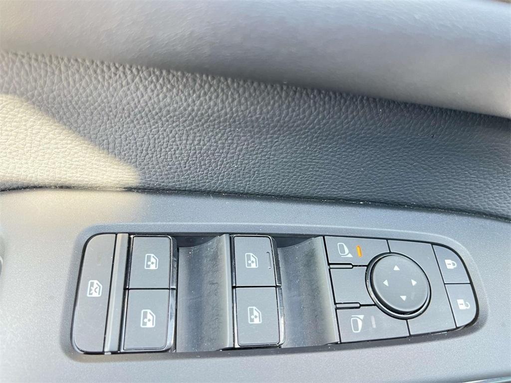 used 2025 Nissan Pathfinder car, priced at $33,185