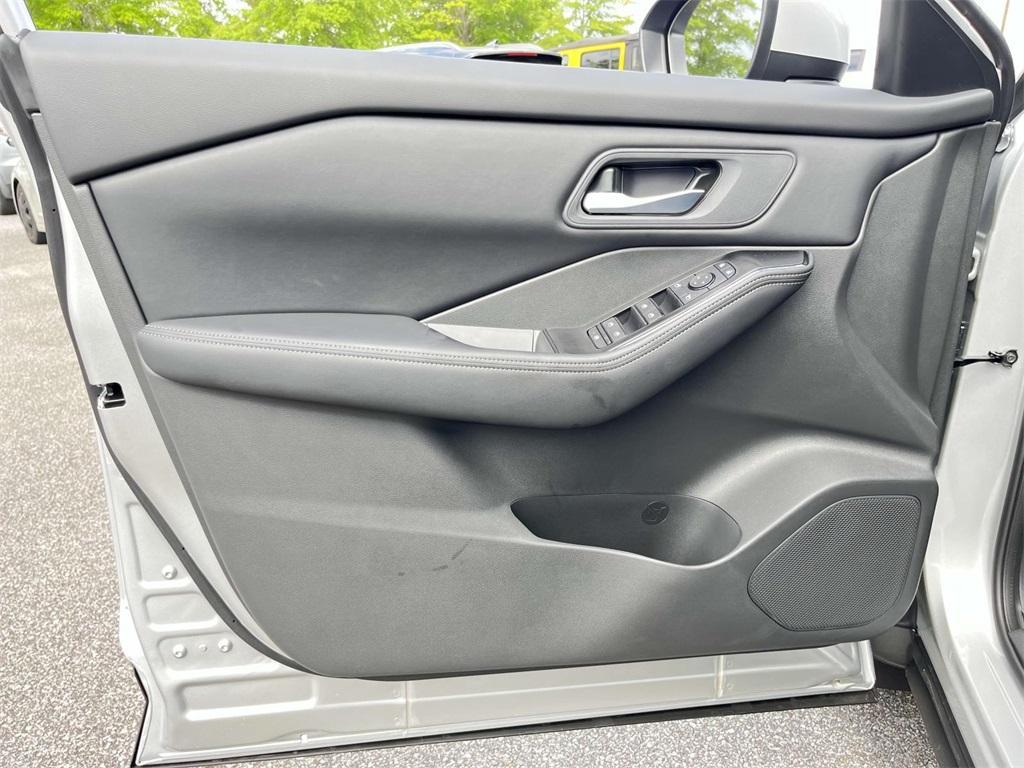new 2025 Nissan Rogue car, priced at $30,541