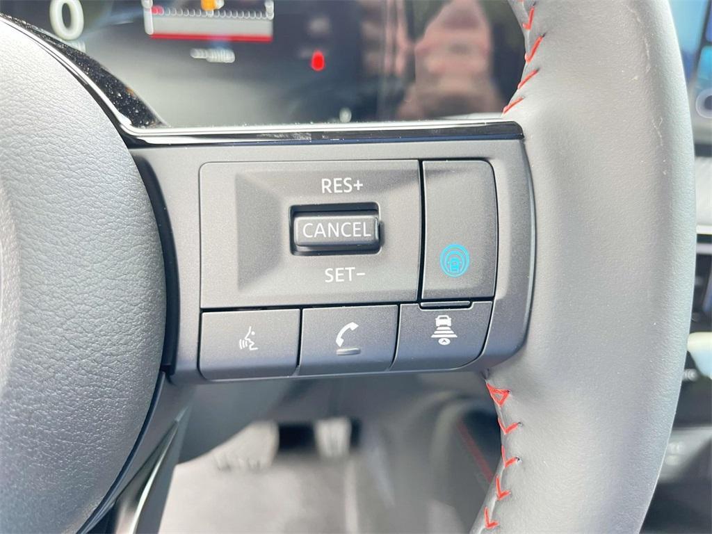 new 2025 Nissan Kicks car, priced at $28,883
