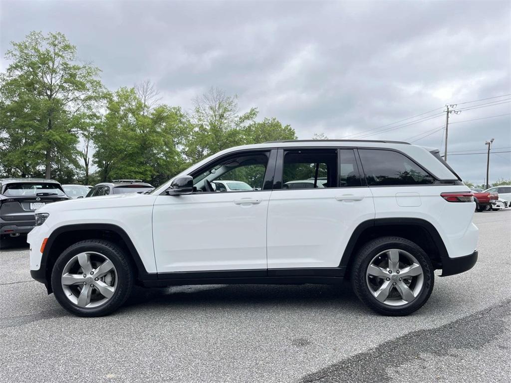 used 2023 Jeep Grand Cherokee car, priced at $29,285