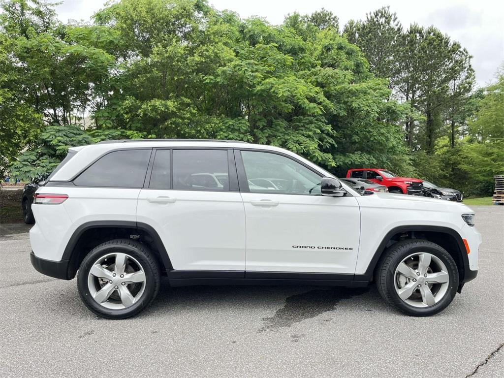 used 2023 Jeep Grand Cherokee car, priced at $29,285