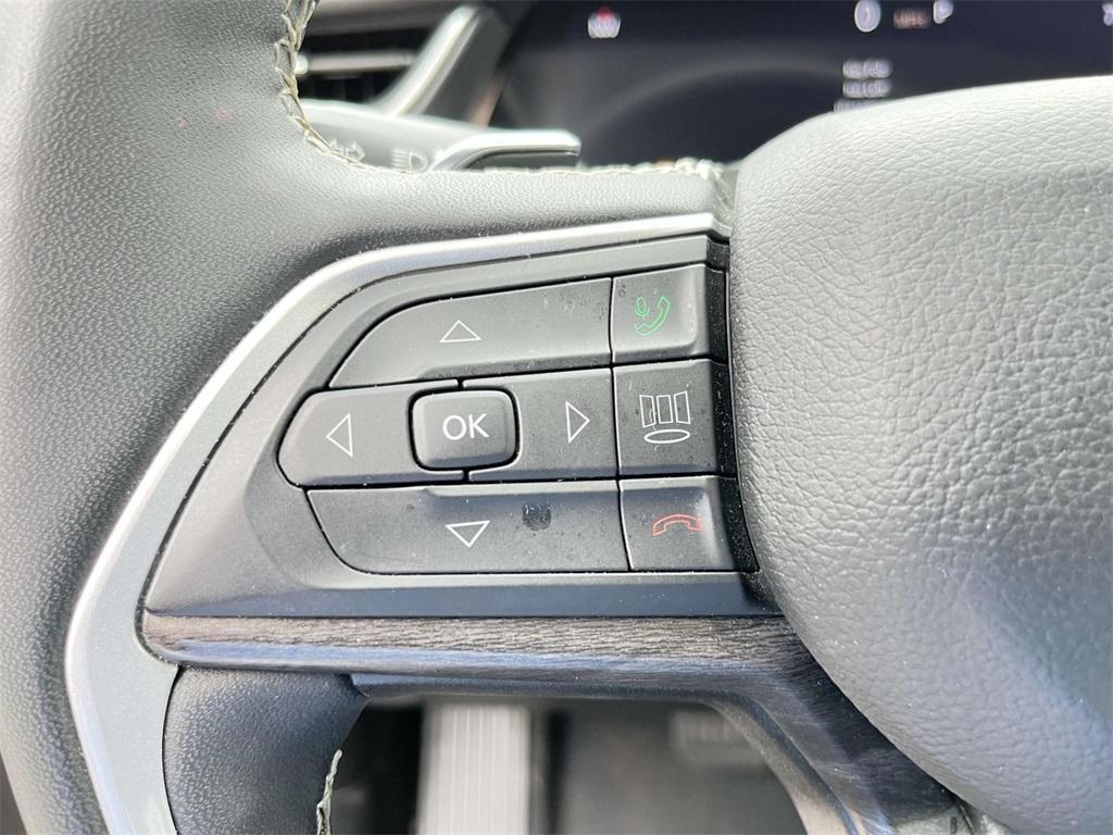 used 2023 Jeep Grand Cherokee car, priced at $29,285