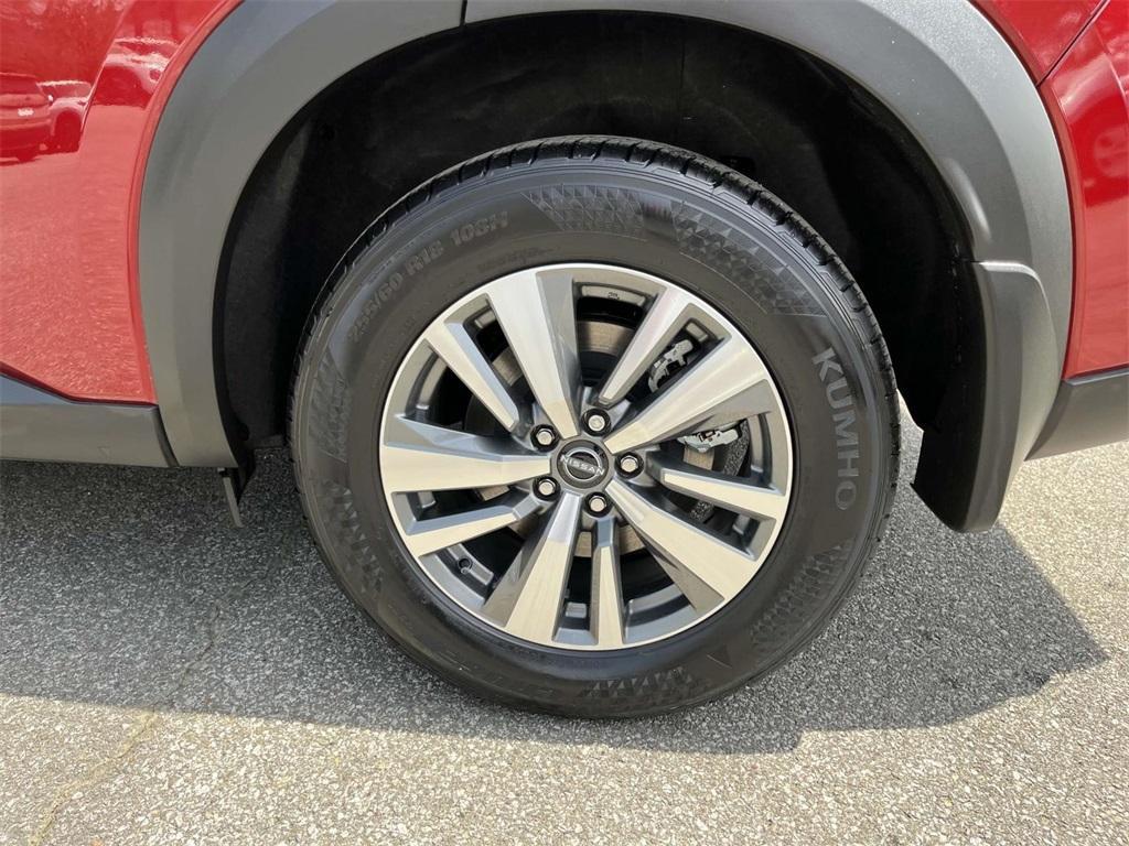 new 2025 Nissan Pathfinder car, priced at $44,179