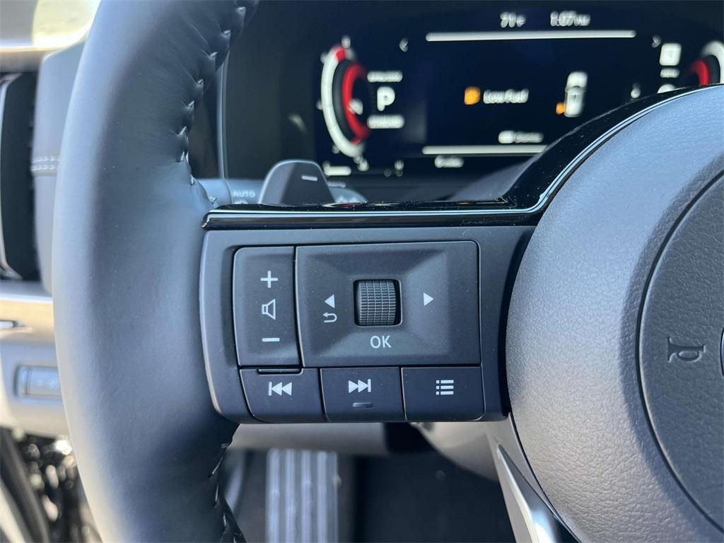 new 2025 Nissan Pathfinder car, priced at $48,754