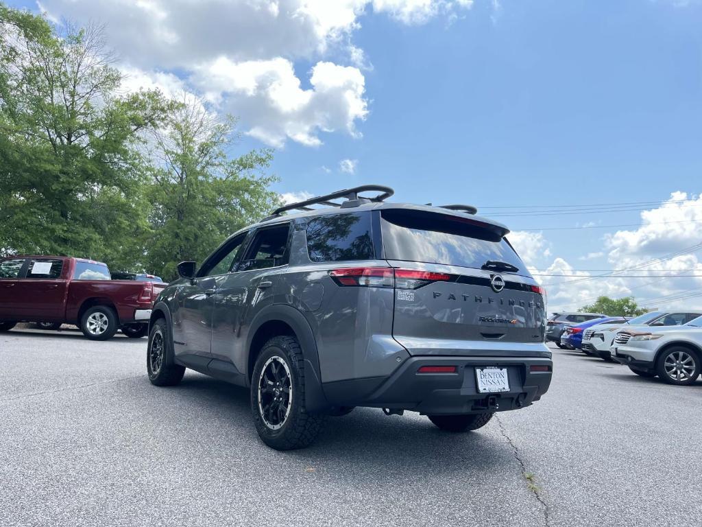 new 2025 Nissan Pathfinder car, priced at $42,663