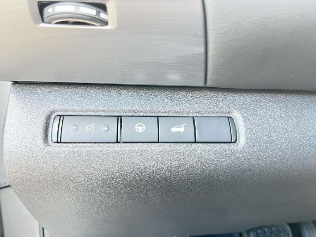 new 2025 Nissan Pathfinder car, priced at $42,663