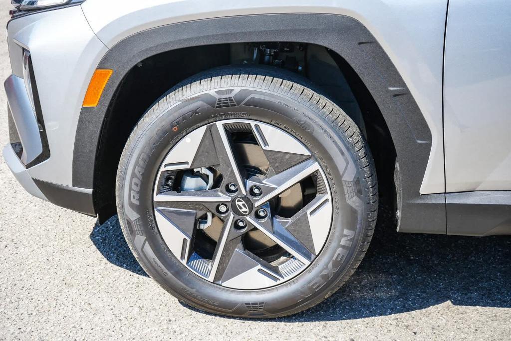 new 2025 Hyundai TUCSON Hybrid car, priced at $37,610