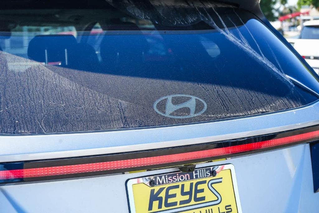 new 2025 Hyundai TUCSON Hybrid car, priced at $37,610