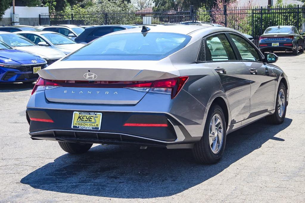 new 2025 Hyundai Elantra car, priced at $22,890