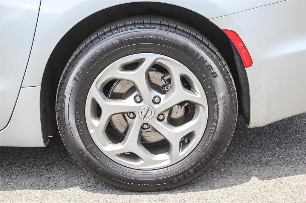 used 2023 Chrysler Pacifica car, priced at $26,500