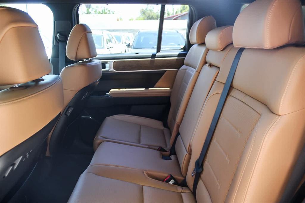 new 2025 Hyundai SANTA FE HEV car, priced at $47,956